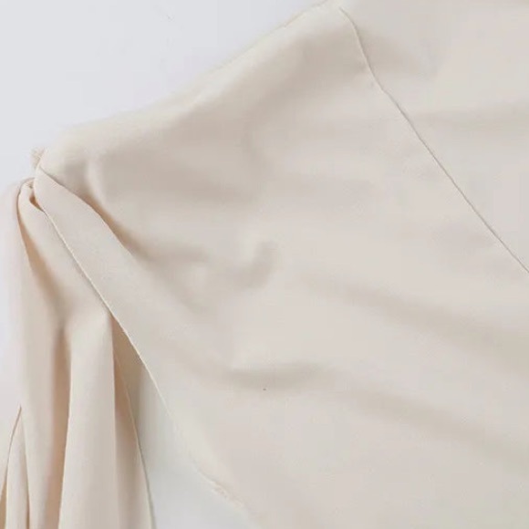 🎉 Tiana Bodycon Maxi Dress - Picture 7 of 16